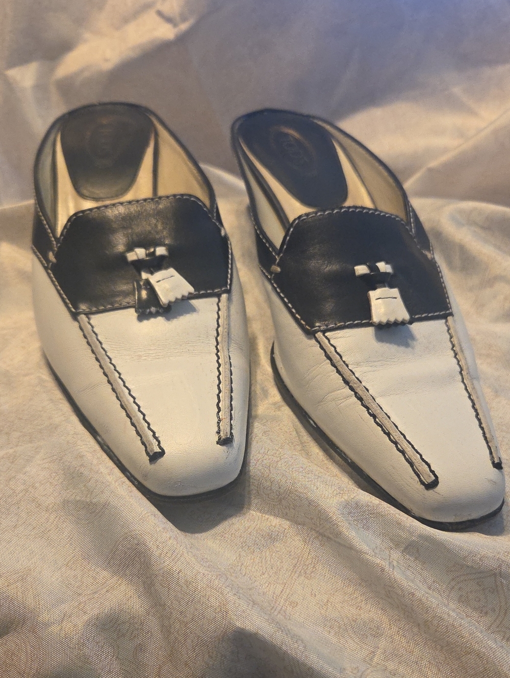 TODS Womens White and Navy Tassel Slip-On Mules